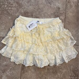 Everyday Chic Lace Ruffled Skirt in Soft Yellow
